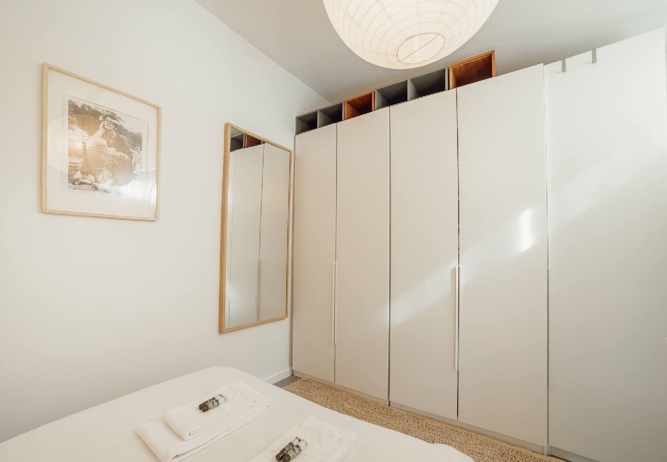 Studio in Porto - Modern Studio by Hosty