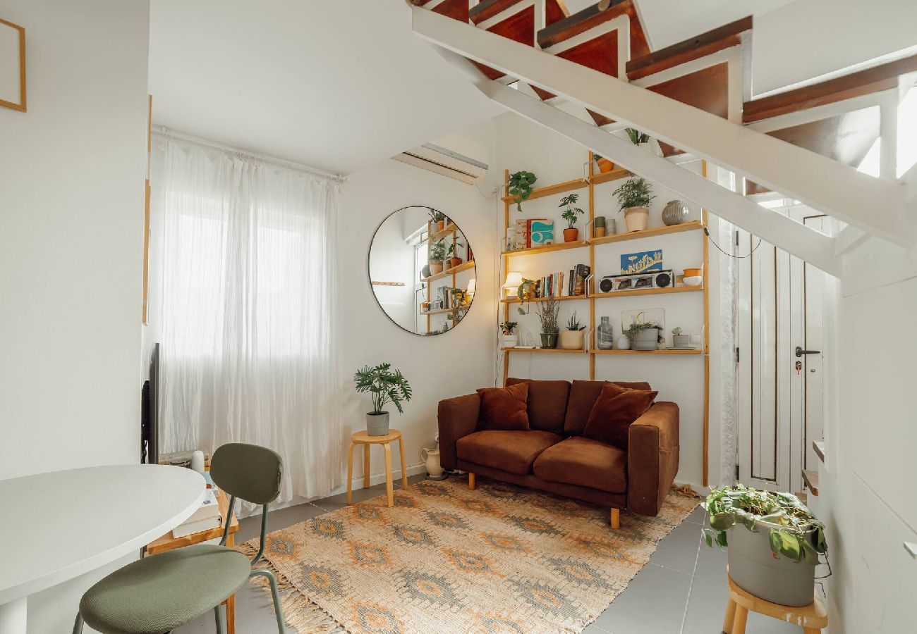 Studio in Porto - Modern Studio by Hosty