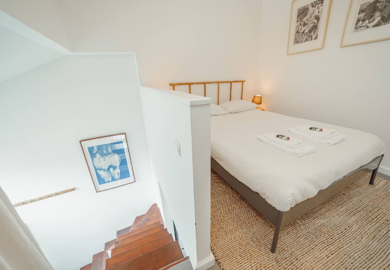 Studio in Porto - Modern Studio by Hosty
