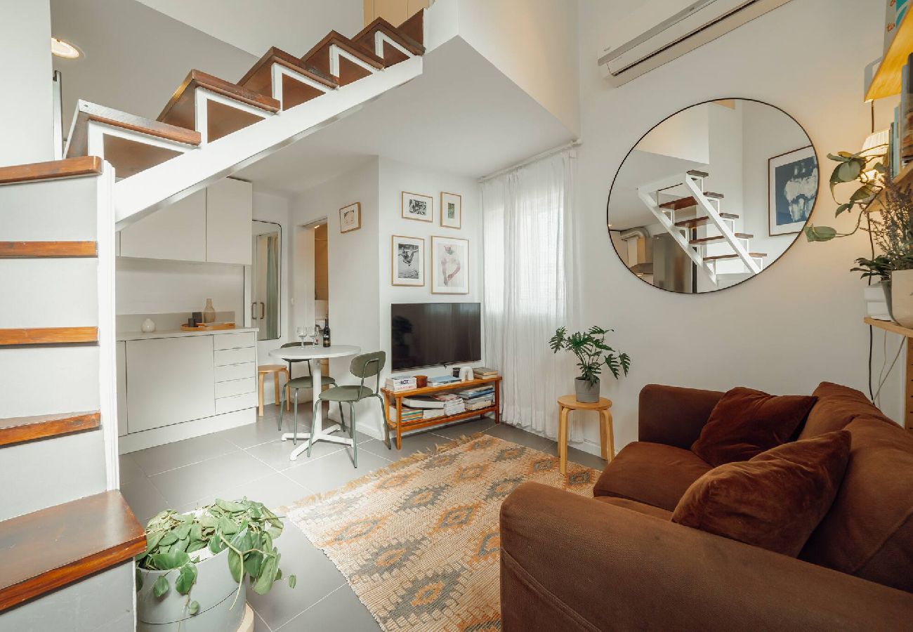 Studio in Porto - Modern Studio by Hosty