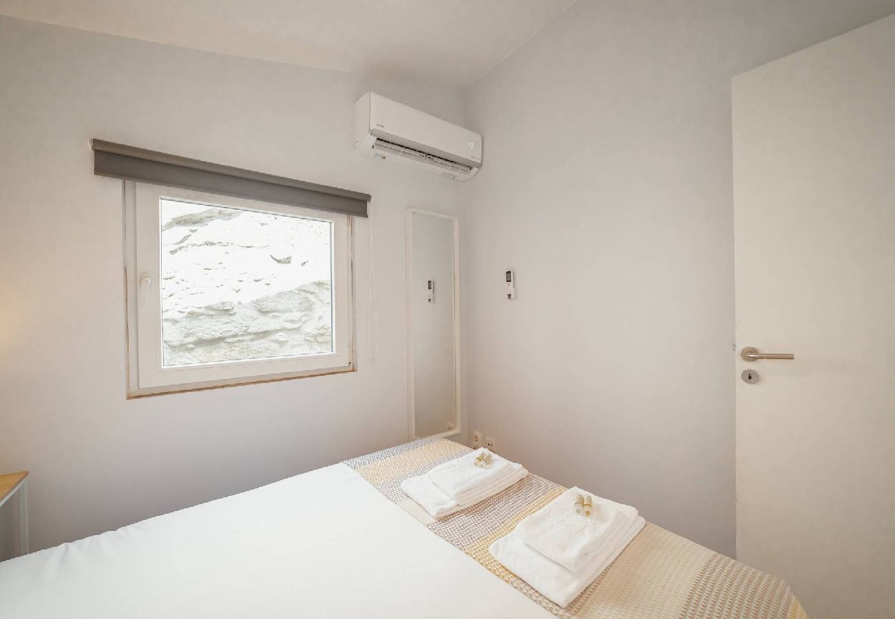 House in Porto - Alegria Duplex by Hosty