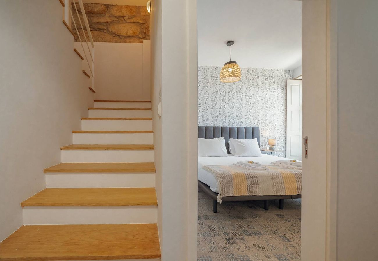 House in Porto - Alegria Duplex by Hosty
