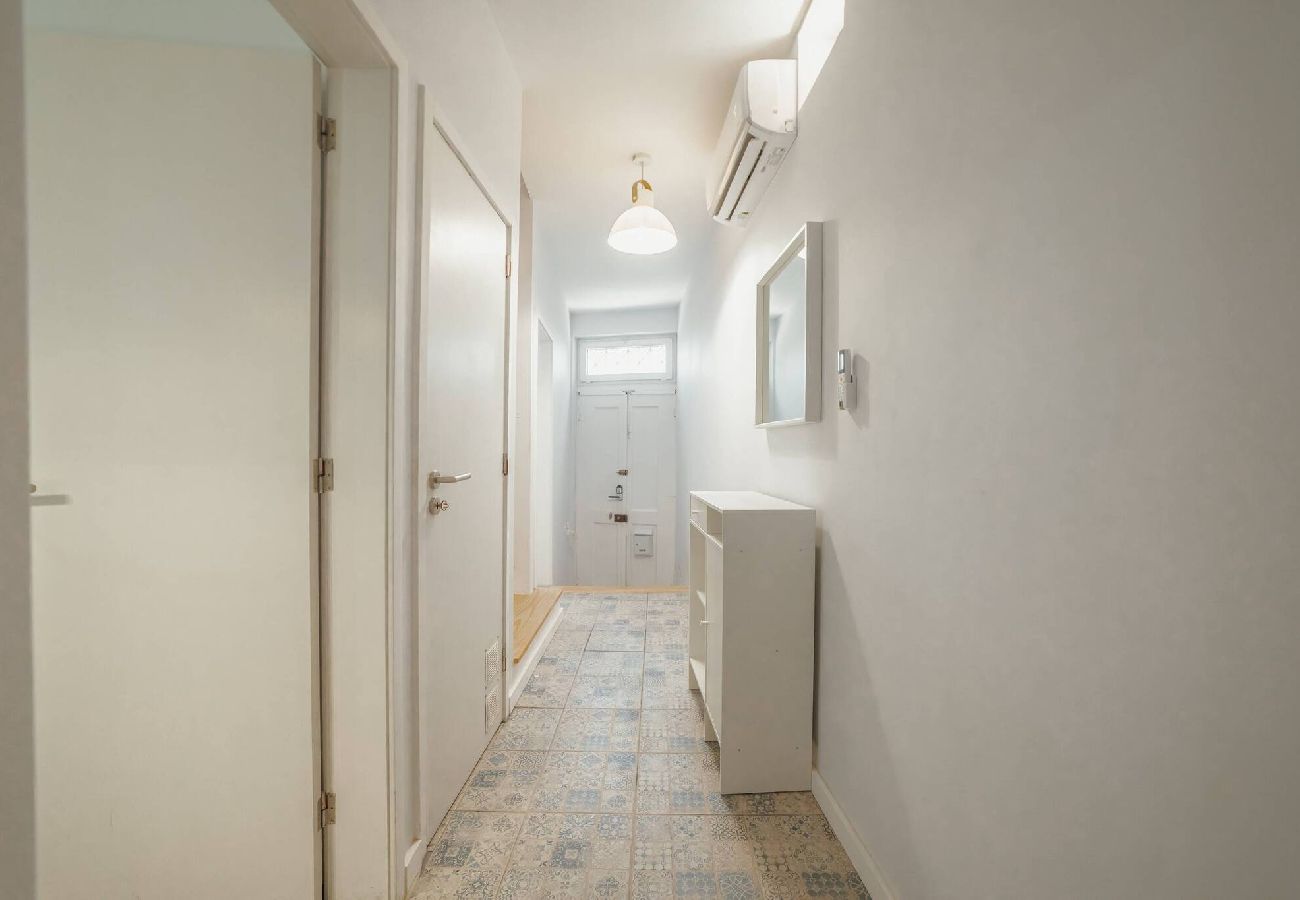 House in Porto - Alegria Duplex by Hosty