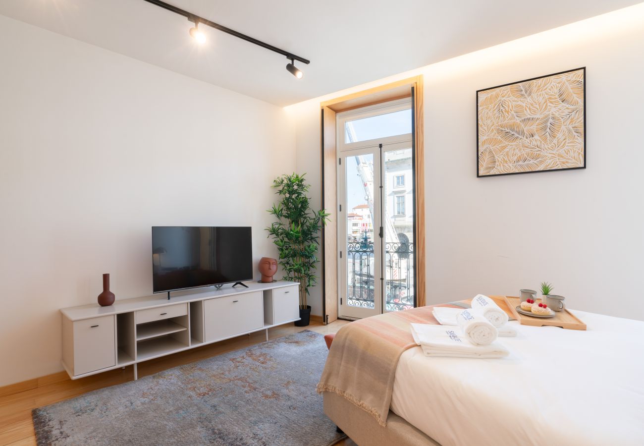 Studio in Porto - Prime Clerigos 4 by Hosty