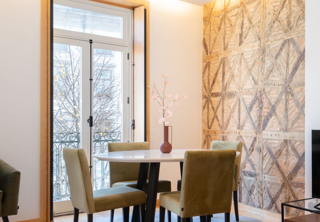 Studio in Porto - Prime Clerigos 5  by Hosty