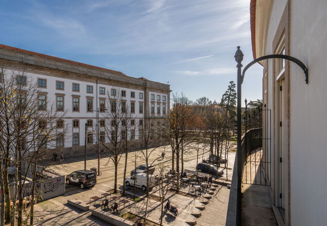 Studio in Porto - Prime Clerigos 5  by Hosty