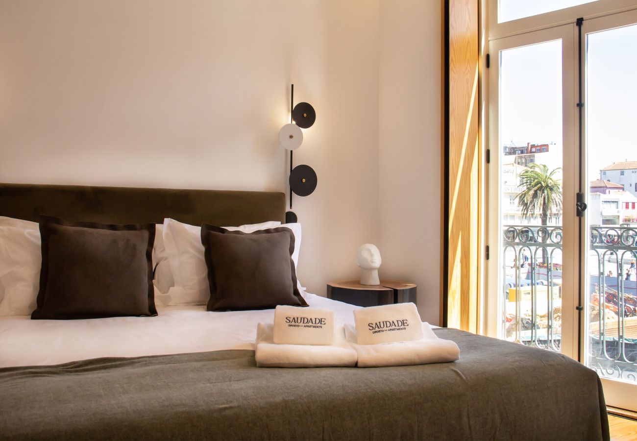 Studio in Porto - Prime Clerigos 5  by Hosty