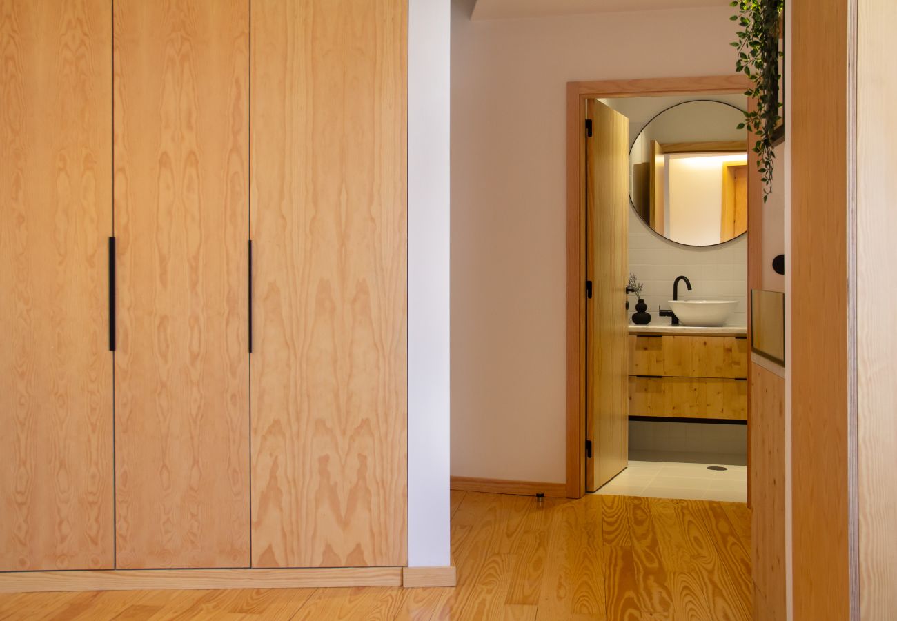 Studio in Porto - Prime Clerigos 5  by Hosty