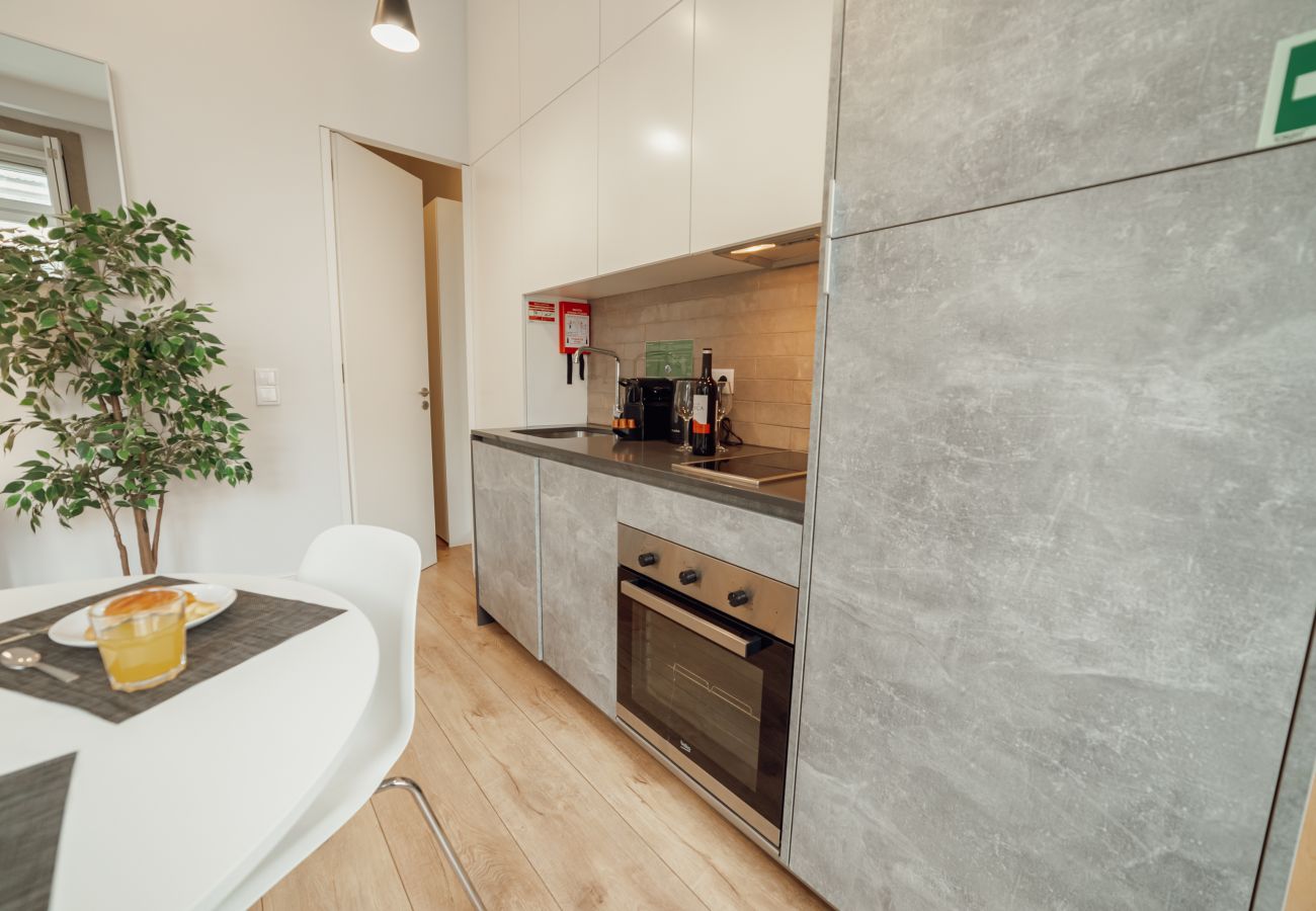Apartment in Porto - Downtown Elegant 2 by Hosty