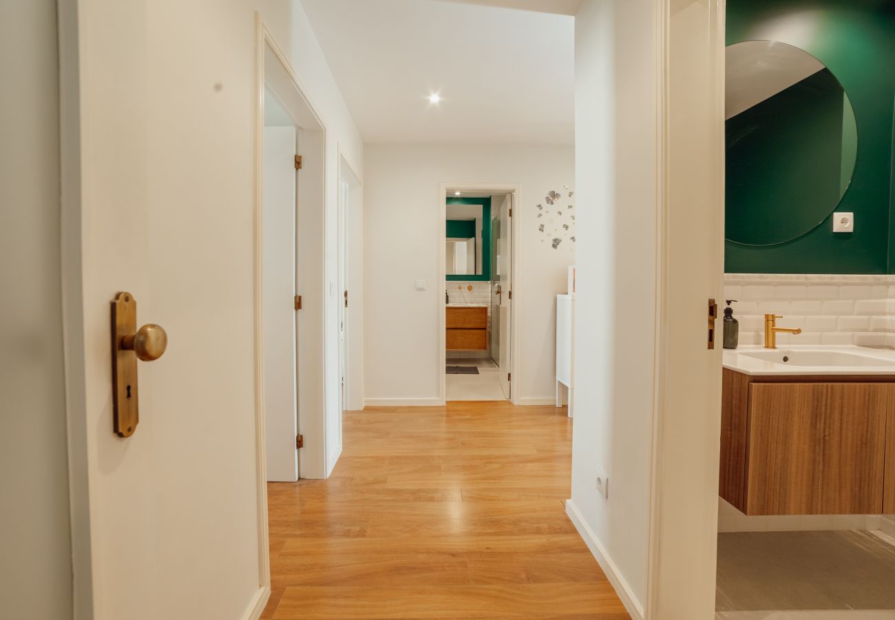 Apartment in Porto - Bright Deluxe by Hosty