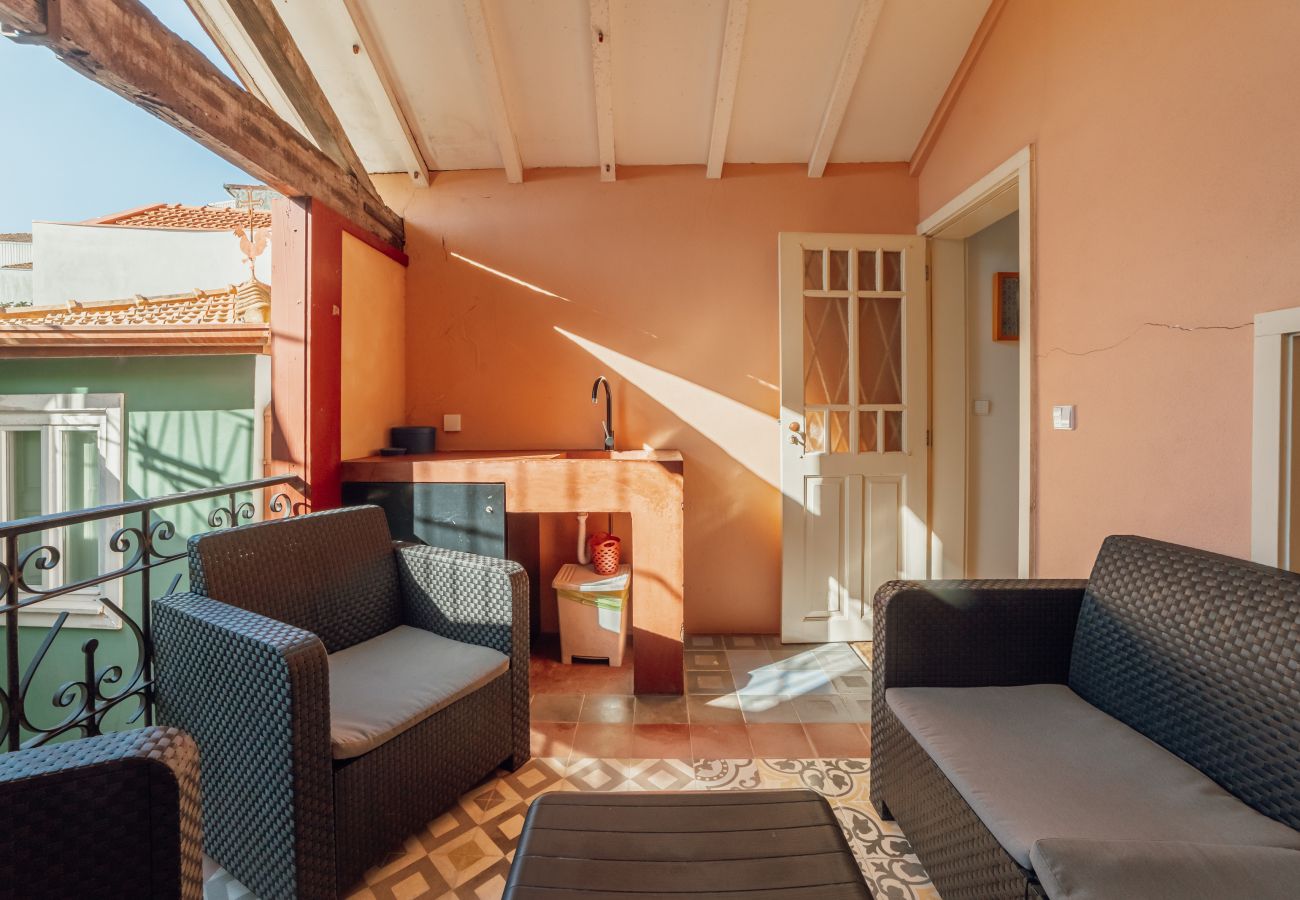 Apartment in Porto - Historical Duplex with Terrace by Hosty