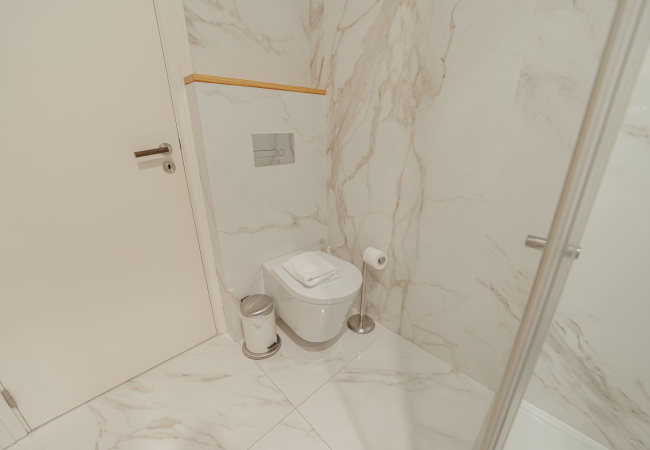 Rent by room in Porto - Boutique Suite Cinema by Hosty