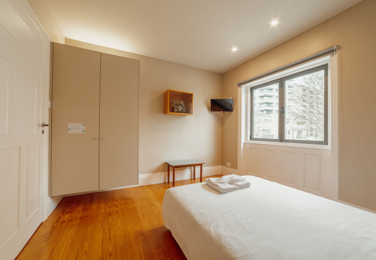 Rent by room in Porto - Boutique Suite Cinema by Hosty