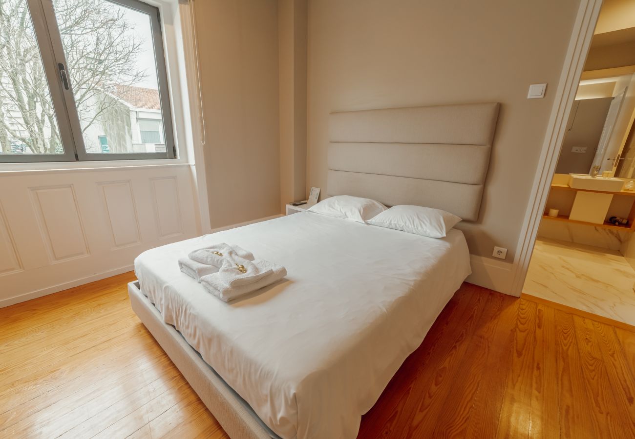 Rent by room in Porto - Boutique Suite Cinema by Hosty