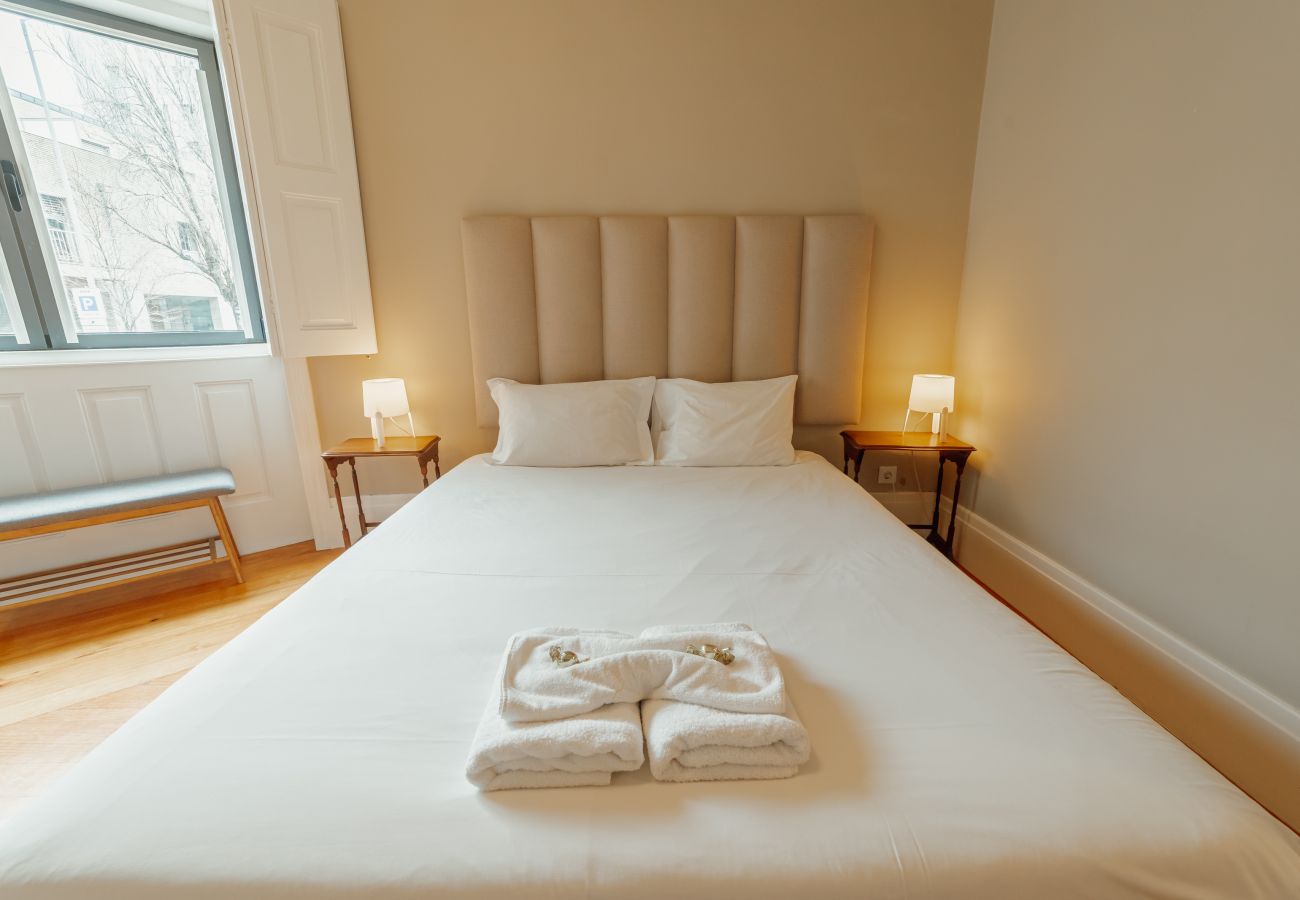 Rent by room in Porto - Boutique Suite Sculpture by Hosty