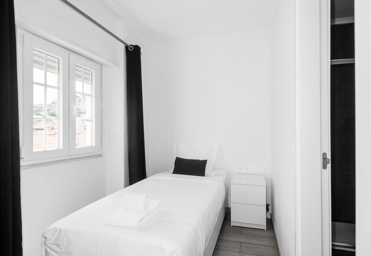 Rent by room in Lisbon - Downtown Palma Suites 301