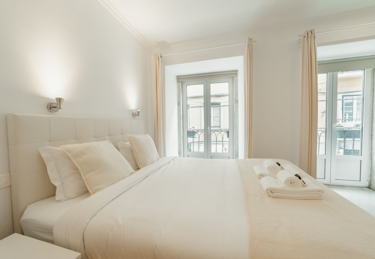 Rent by room in Lisbon - Downtown Lisbon Suite 101 by Hosty