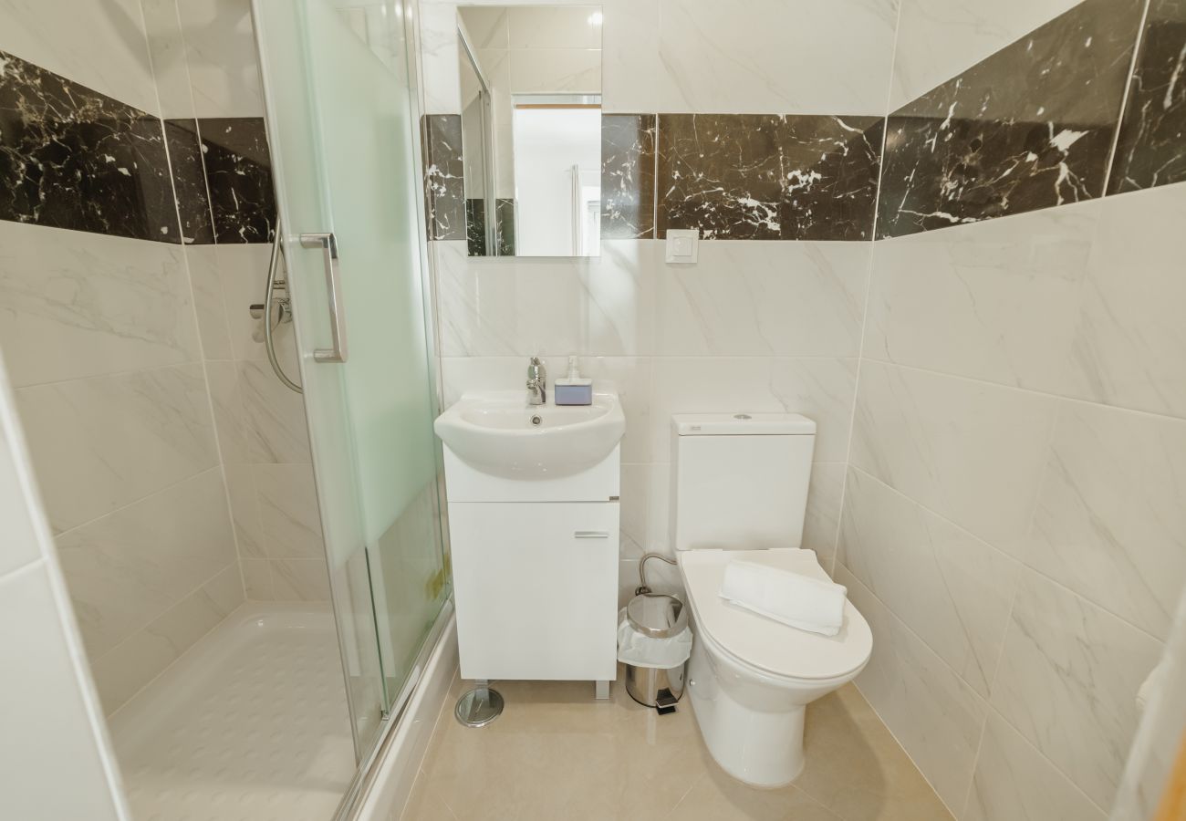Rent by room in Lisbon - Downtown Lisbon Suite 101 by Hosty