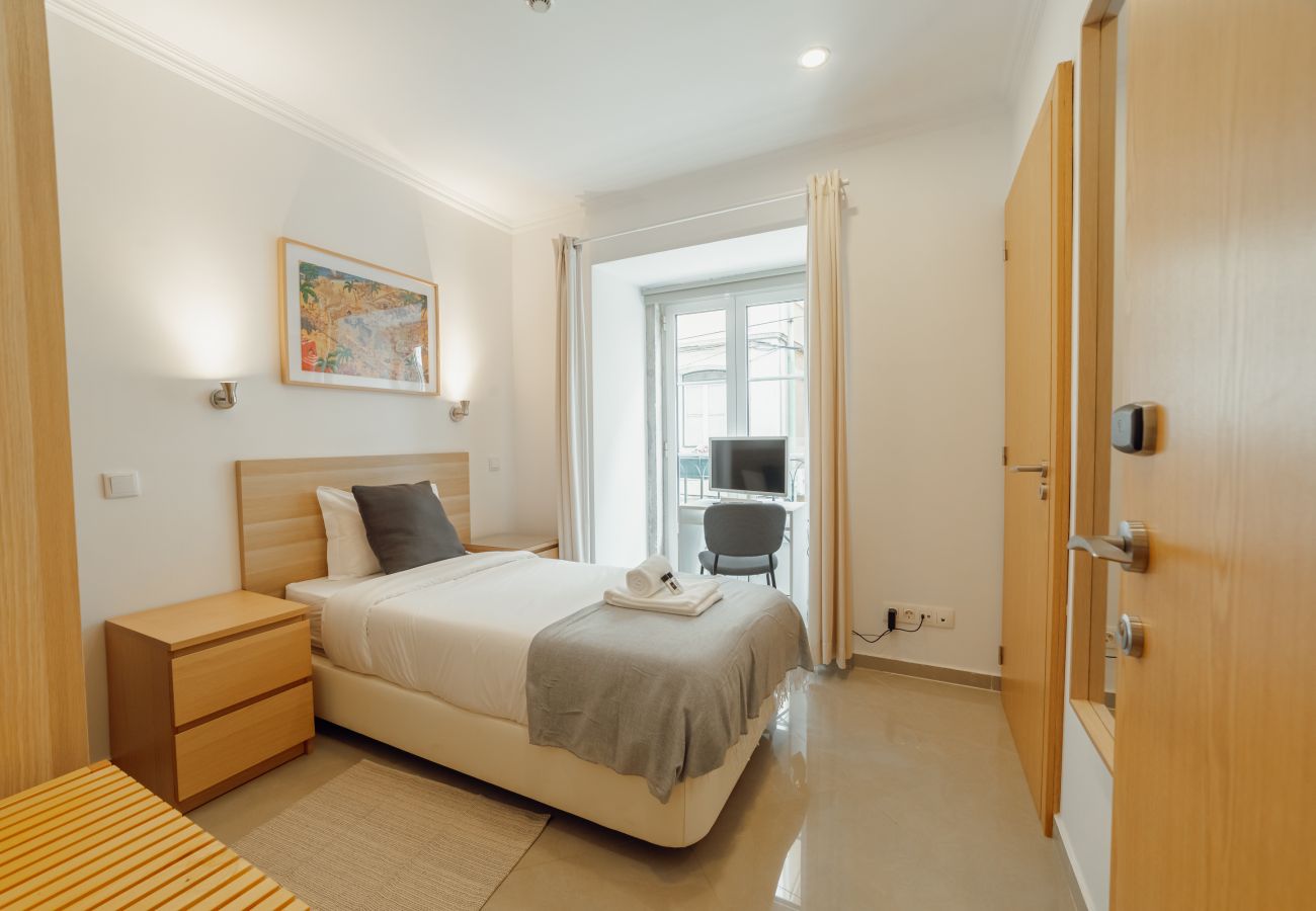 Rent by room in Lisbon - Downtown Lisbon Suite 102 by Hosty