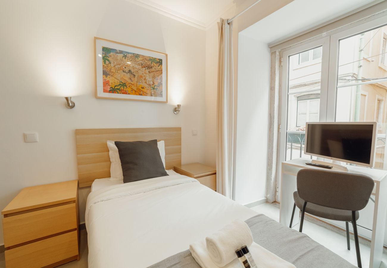 Rent by room in Lisbon - Downtown Lisbon Suite 102 by Hosty