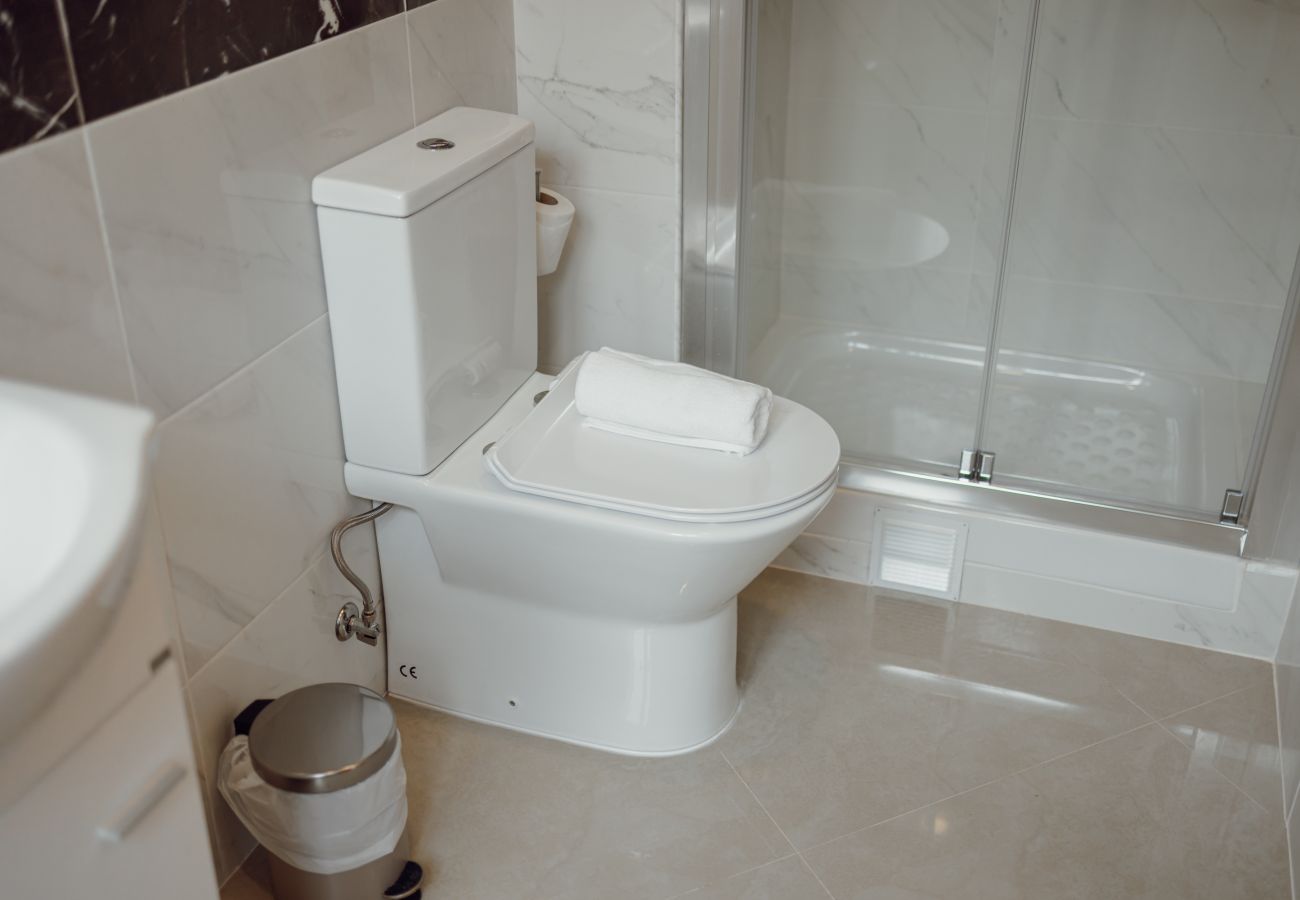 Rent by room in Lisbon - Downtown Lisbon Suite 102 by Hosty