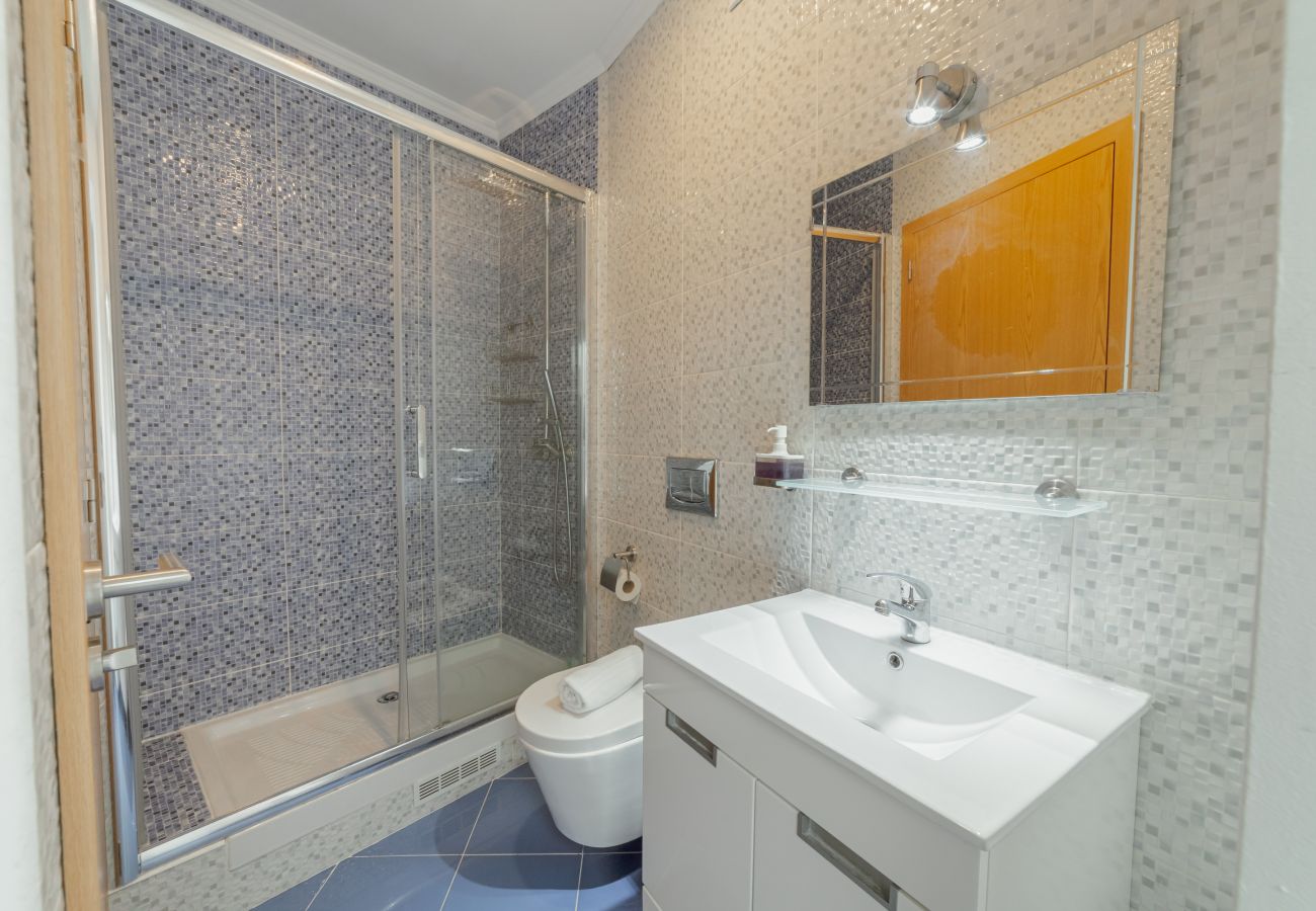 Rent by room in Lisbon - Downtown Lisbon Suite 104 by Hosty