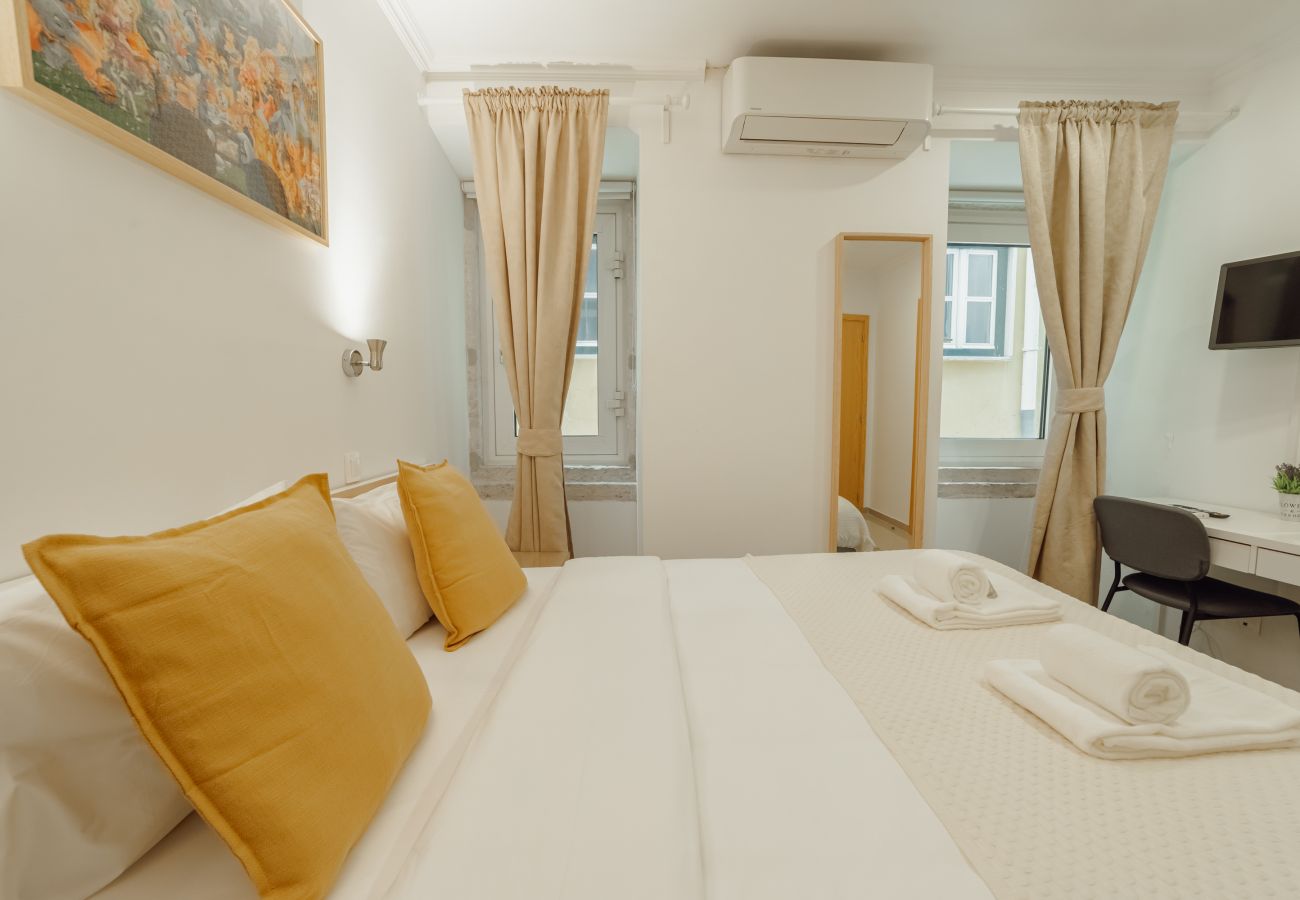 Rent by room in Lisbon - Downtown Lisbon Suite 106 by Hosty