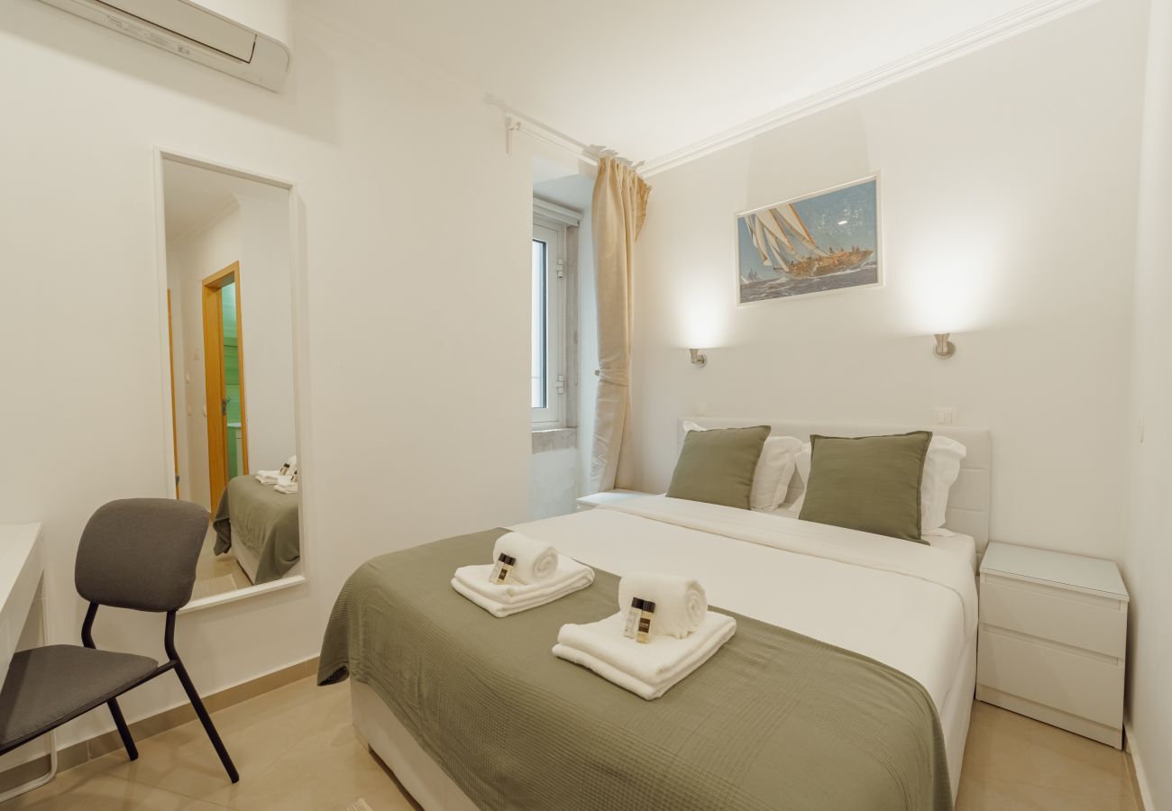 Rent by room in Lisbon - Downtown Lisbon Suite 107 by Hosty
