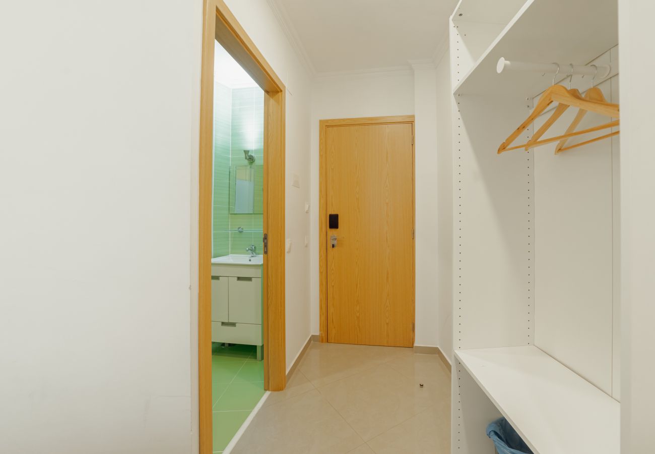Rent by room in Lisbon - Downtown Lisbon Suite 107 by Hosty