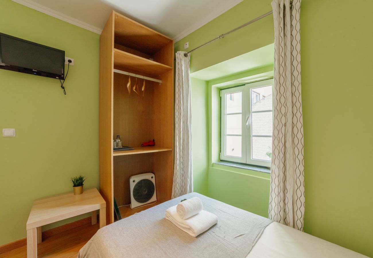 Rent by room in Lisbon - Rossio Suite 401 by Hosty