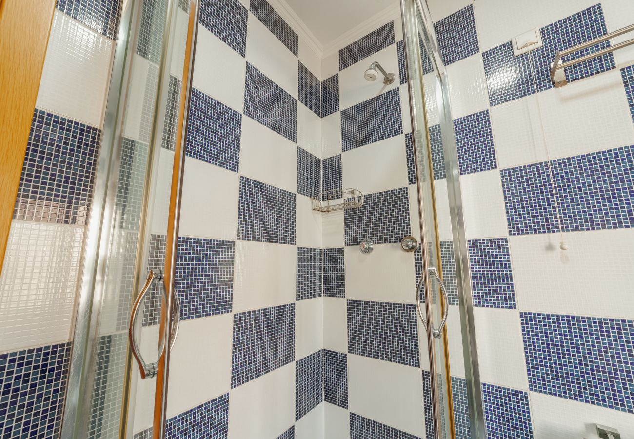 Rent by room in Lisbon - Rossio Suite 401 by Hosty