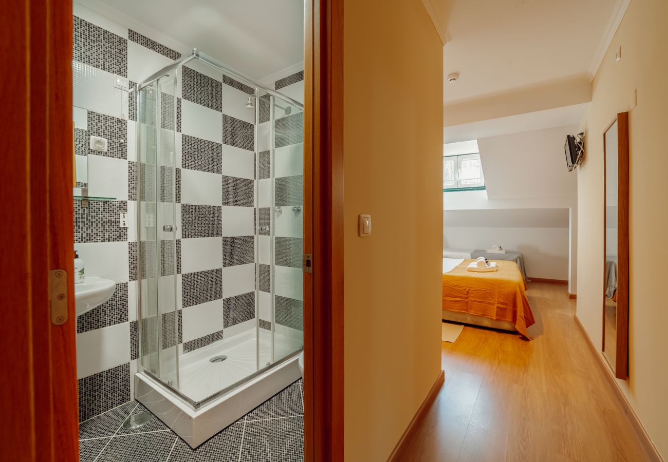 Rent by room in Lisbon - Rossio Suite 403 by Hosty
