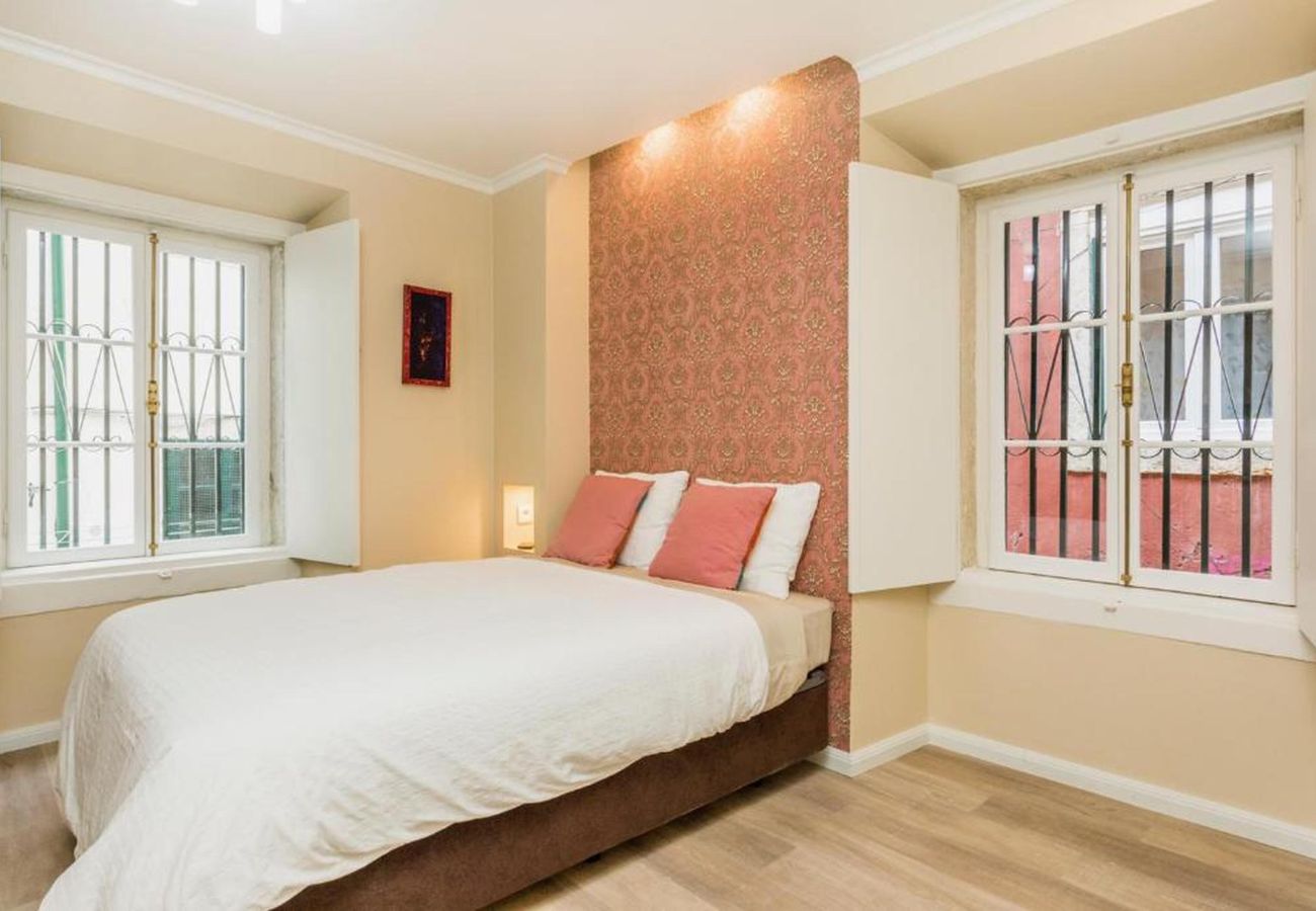 Studio in Lisbon - Alfama Stylish I by Hosty