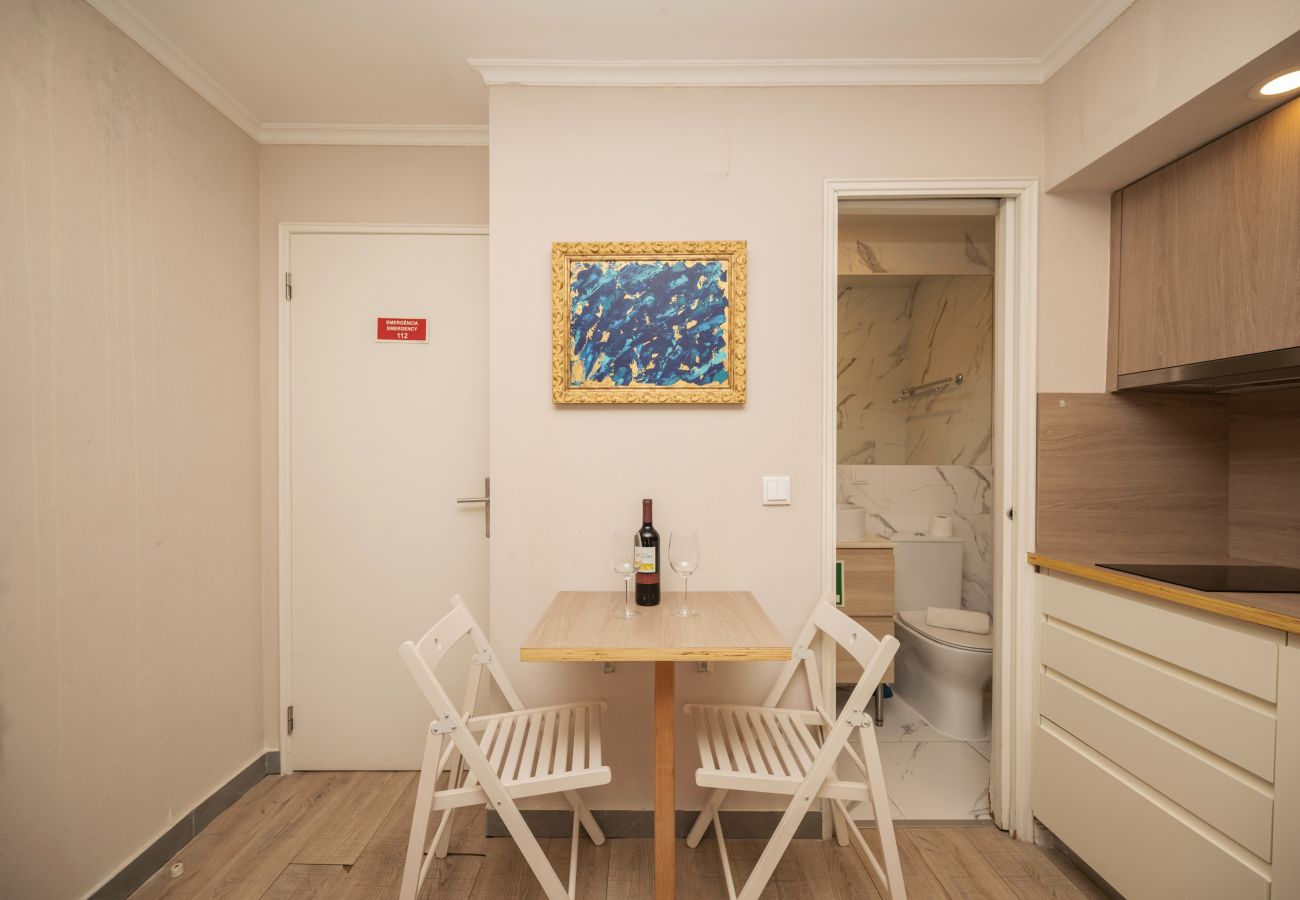Studio in Lisbon - Alfama Stylish I by Hosty