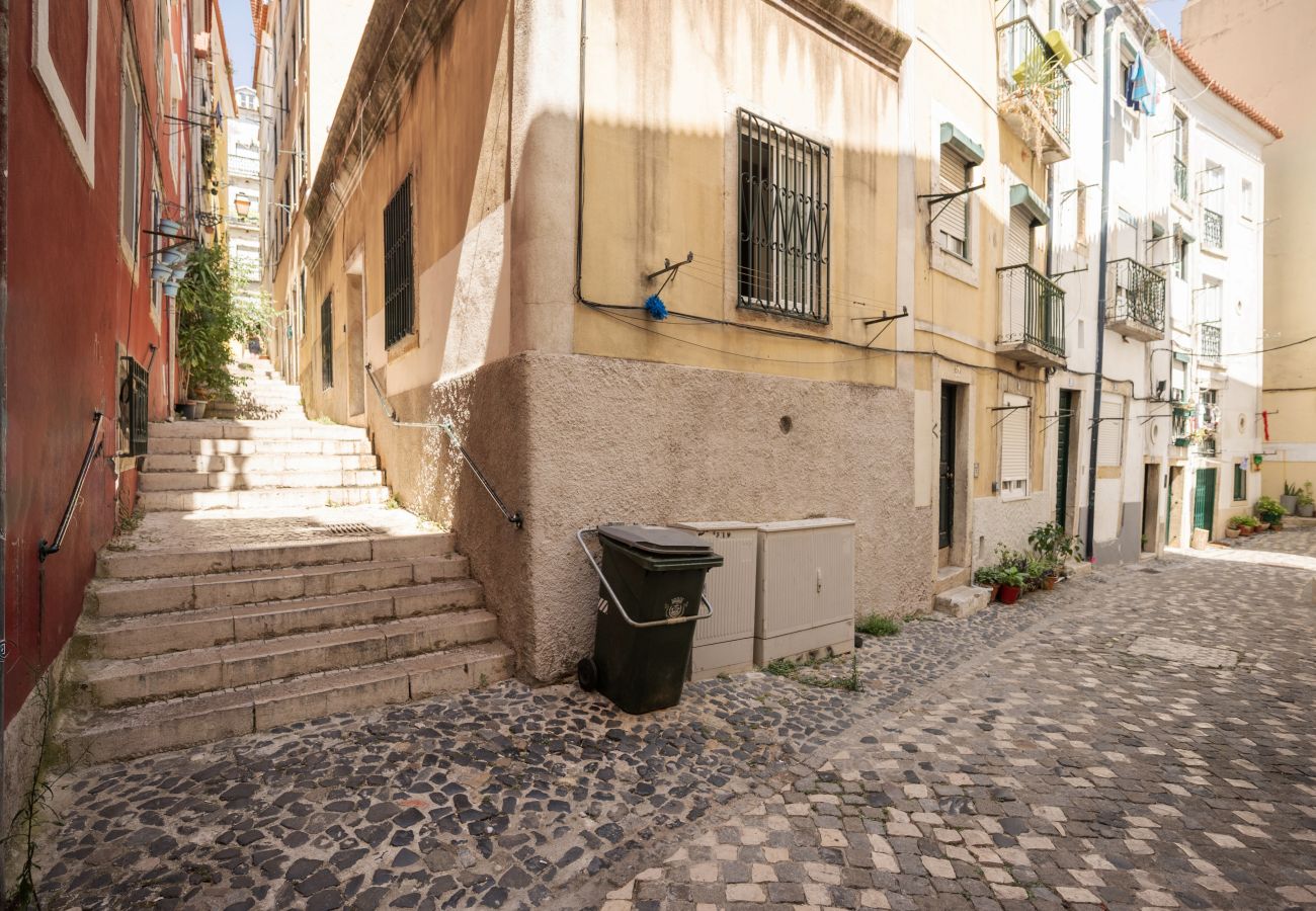 Studio in Lisbon - Alfama Stylish I by Hosty