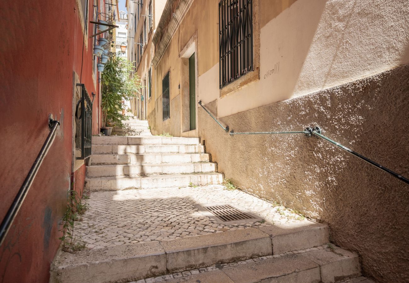 Studio in Lisbon - Alfama Stylish I by Hosty