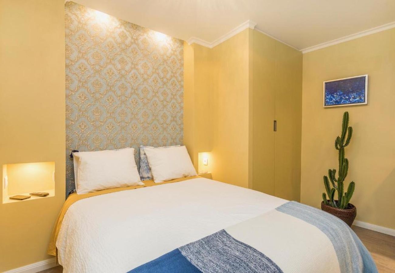 Studio in Lisbon - Alfama Stylish II by Hosty