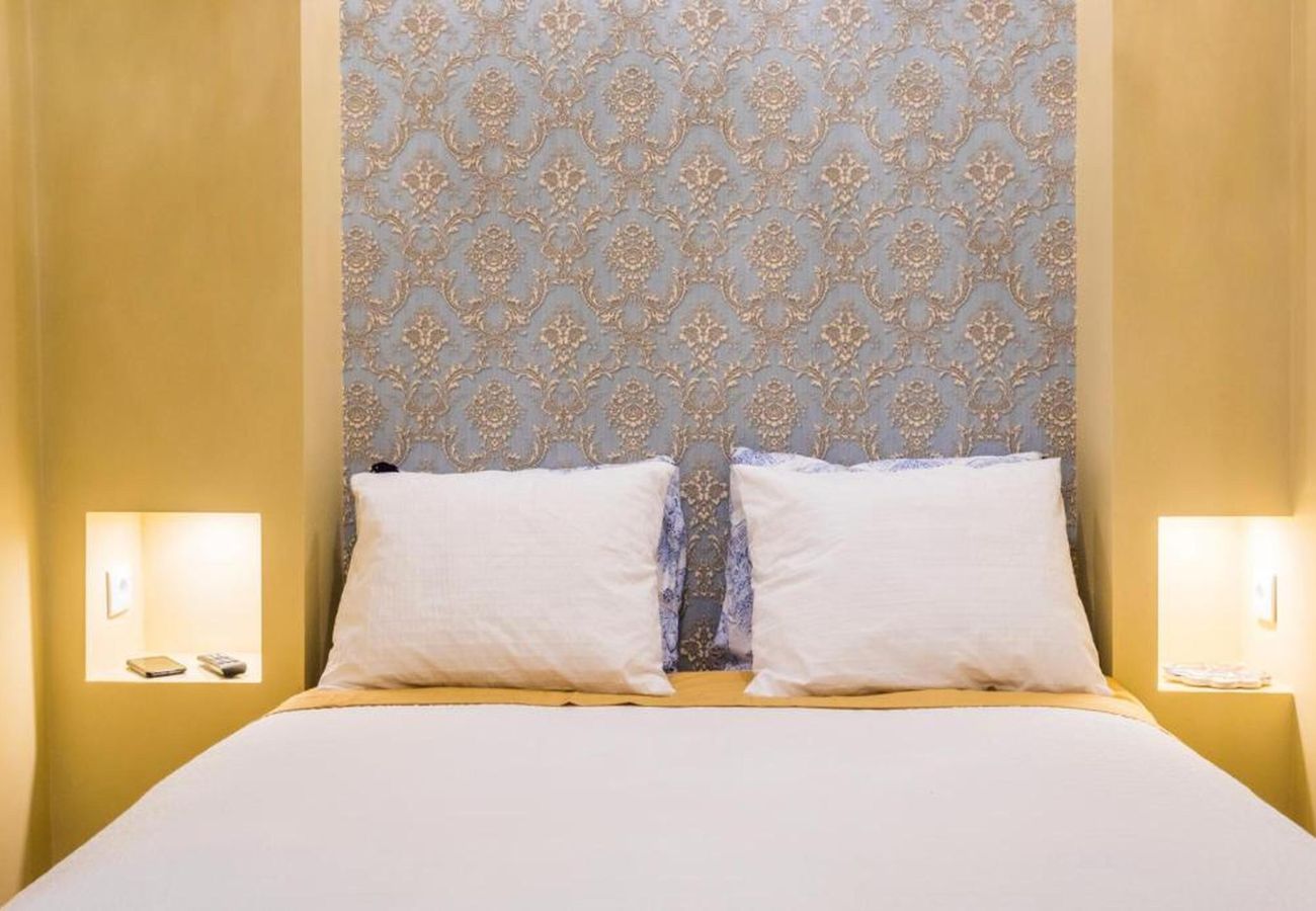 Studio in Lisbon - Alfama Stylish II by Hosty