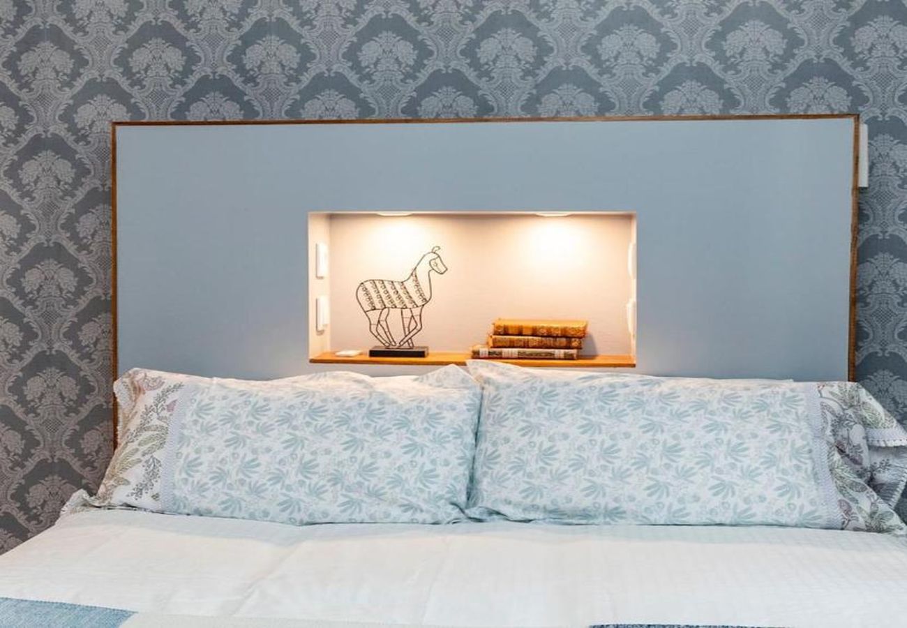 Studio in Lisbon - Bairro Alto Stylsih I by Hosty