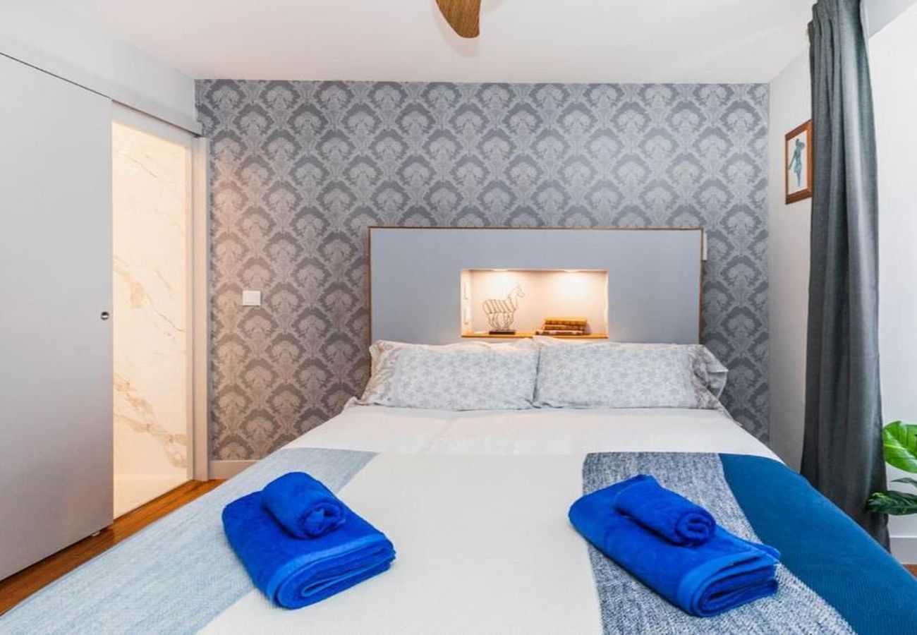 Studio in Lisbon - Bairro Alto Stylsih I by Hosty