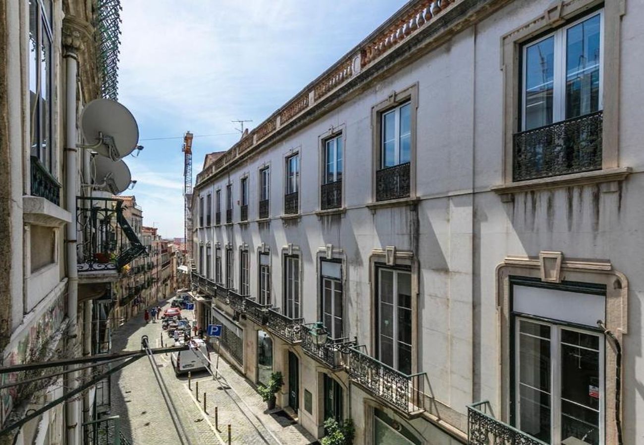 Studio in Lisbon - Bairro Alto Stylsih I by Hosty