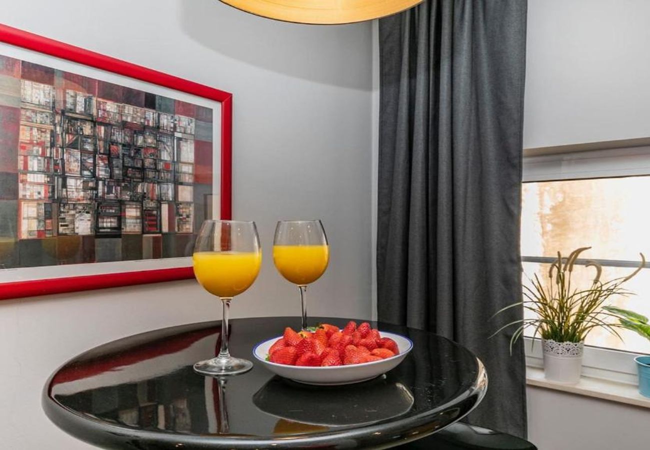 Studio in Lisbon - Bairro Alto Stylish II by Hosty