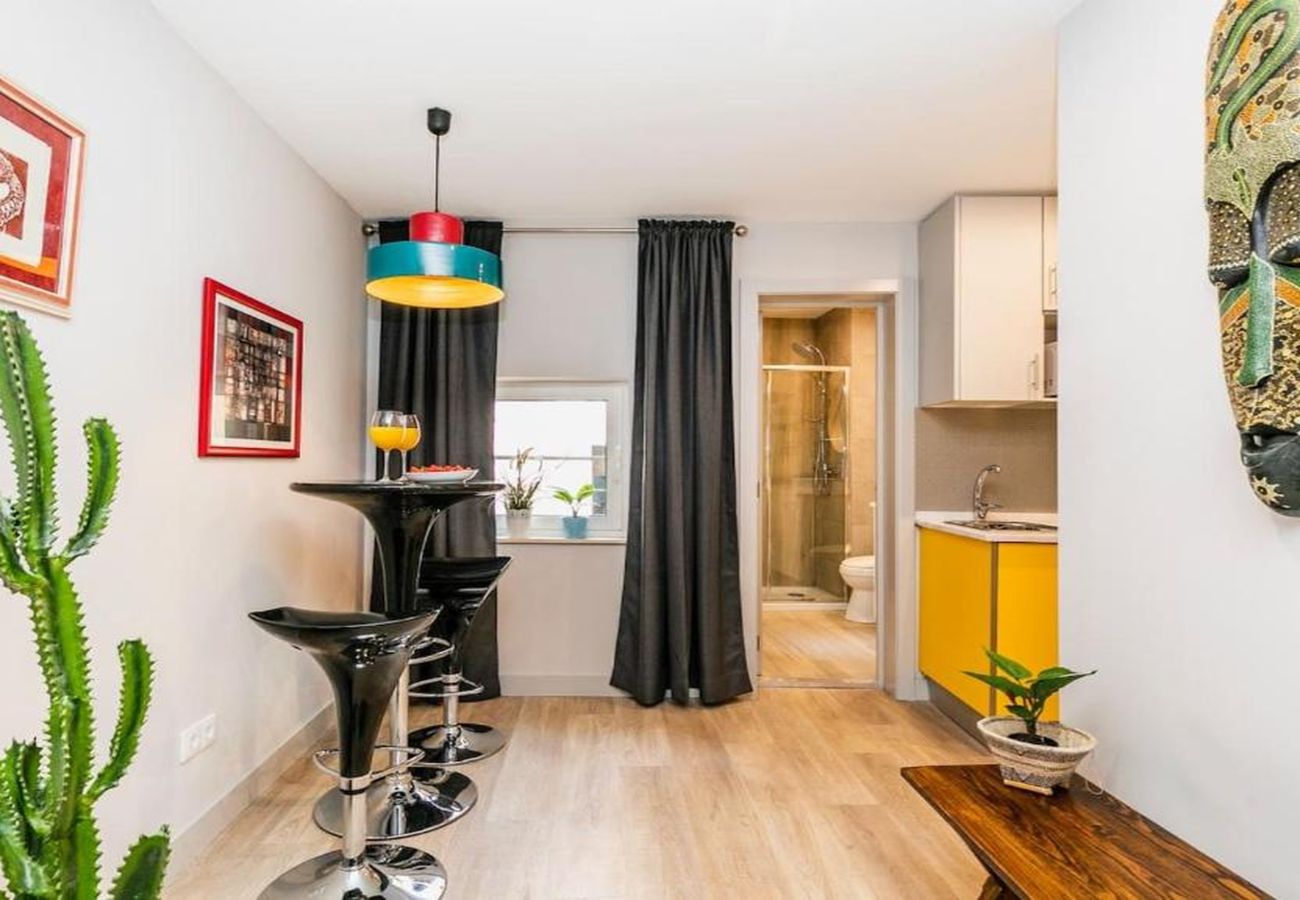 Studio in Lisbon - Bairro Alto Stylish II by Hosty