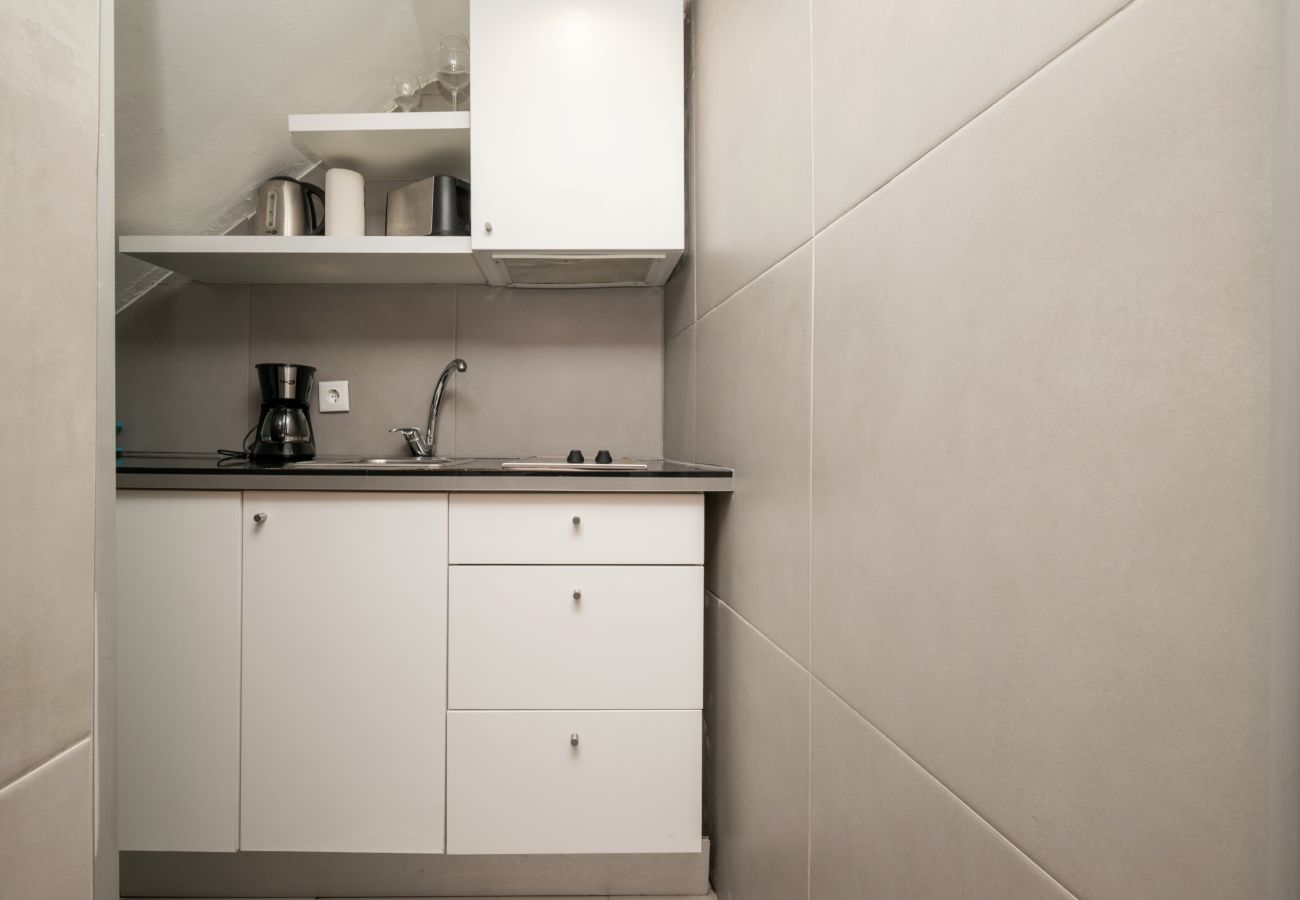 Studio in Lisbon - Downtown Typical by Hosty