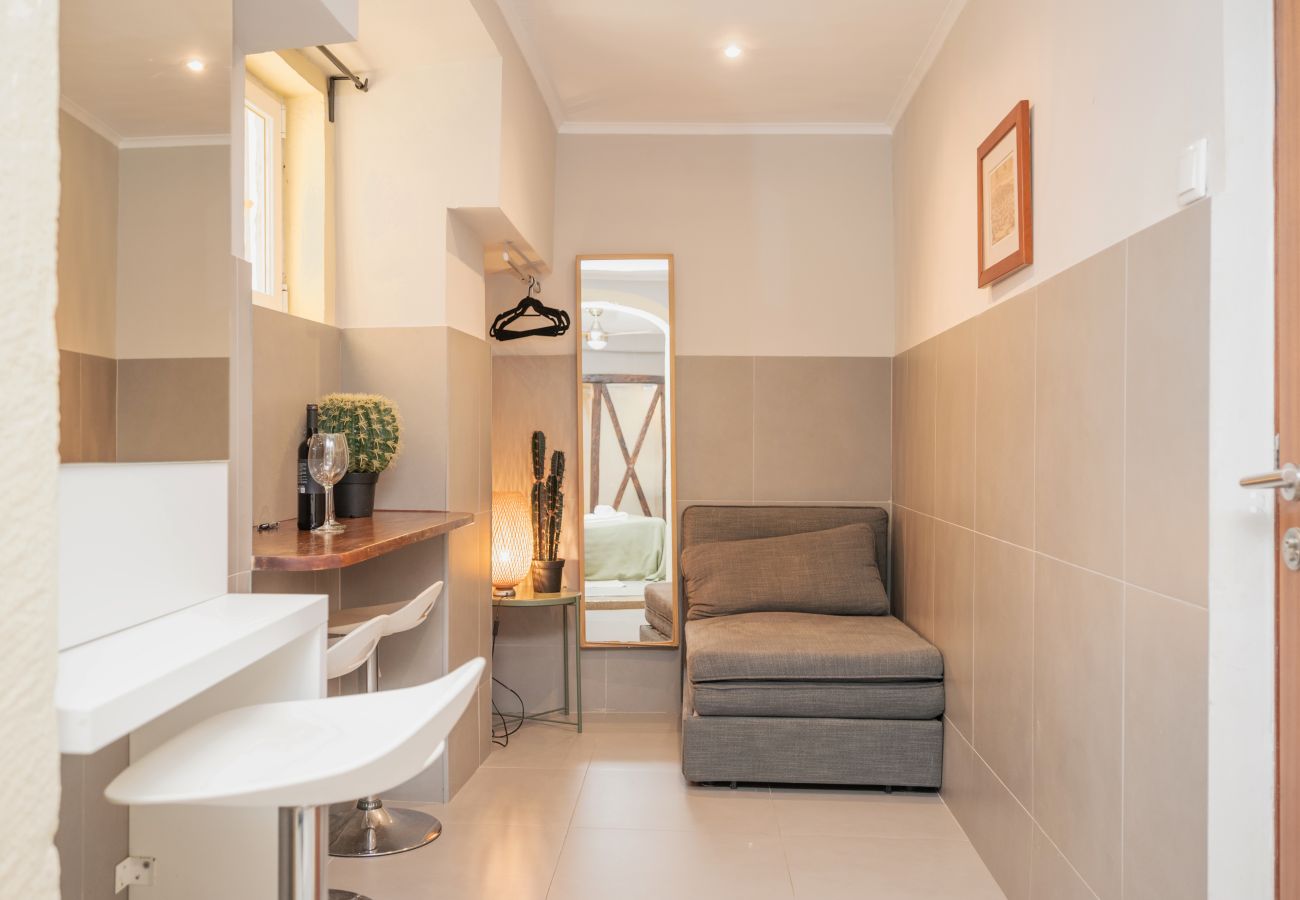 Studio in Lisbon - Downtown Typical by Hosty