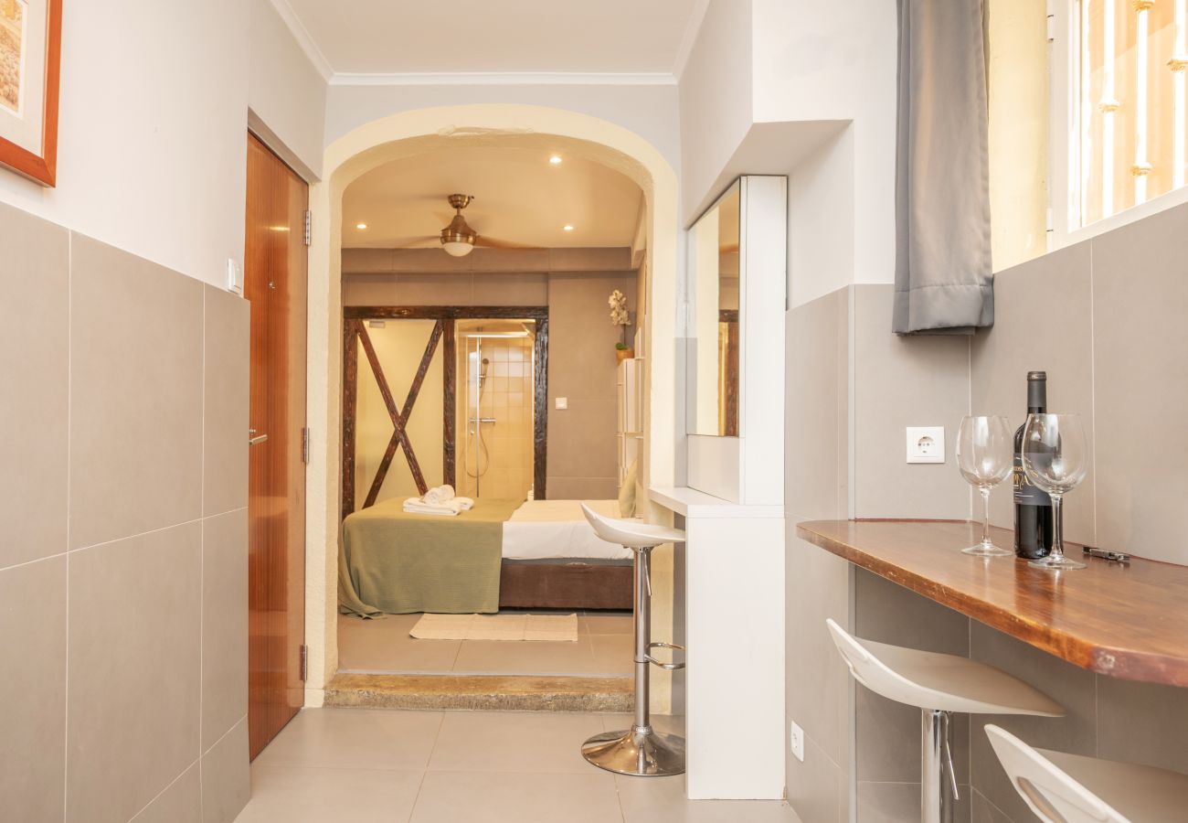 Studio in Lisbon - Downtown Typical by Hosty