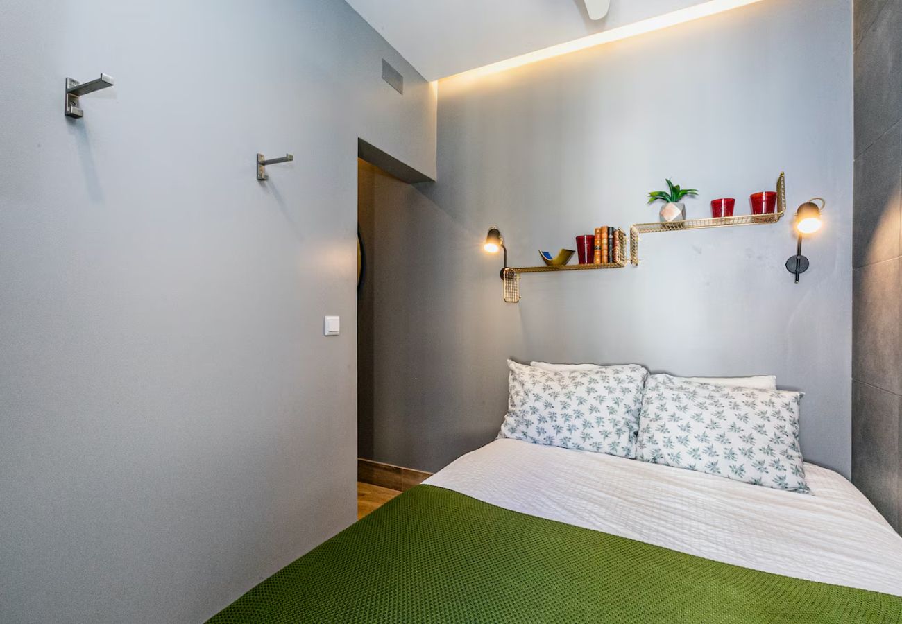 Studio in Lisbon - Typical Mouraria II by Hosty