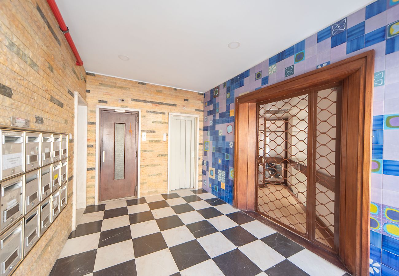 Apartment in Lisbon - Marques Typical by Hosty