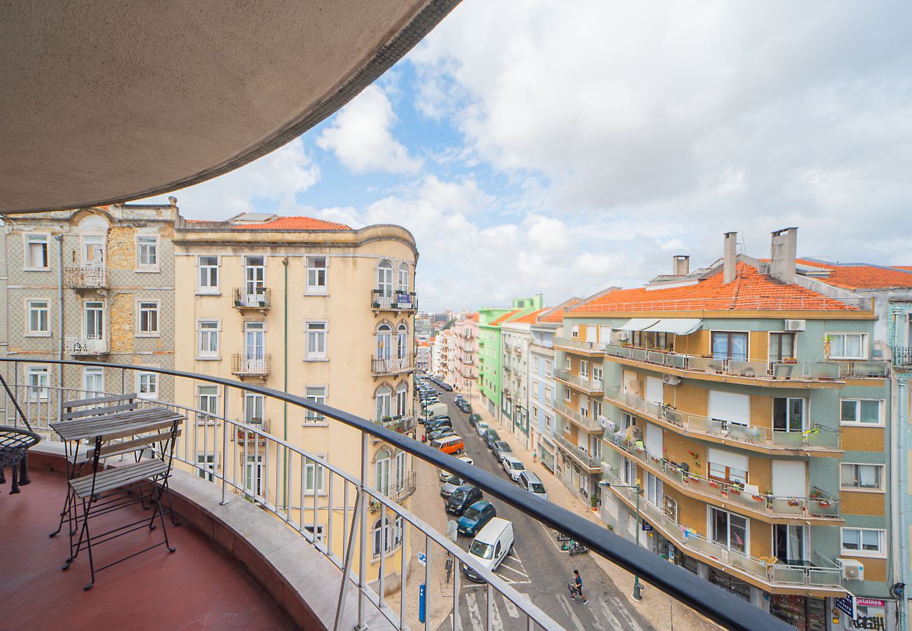 Apartment in Lisbon - Marques Typical by Hosty