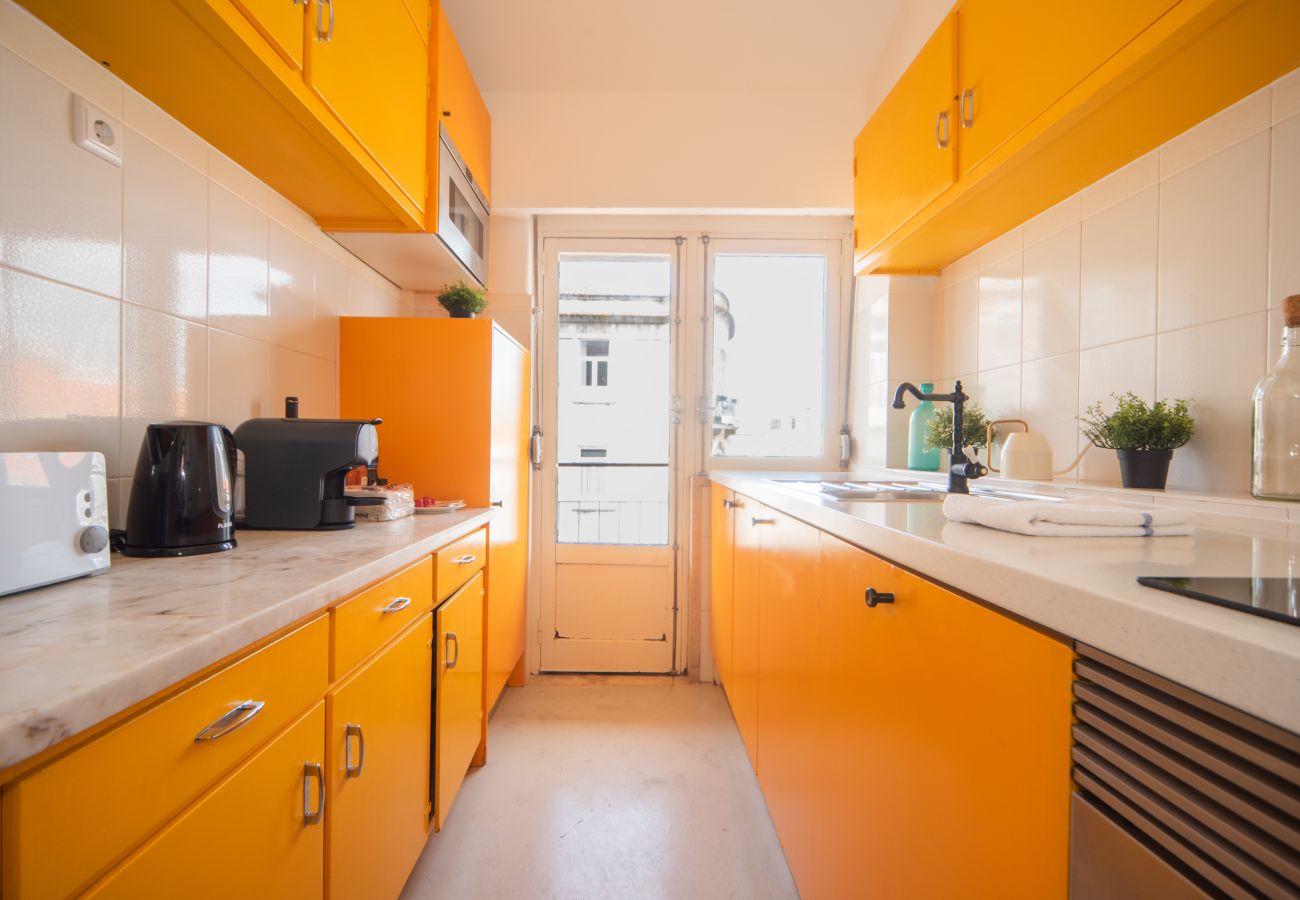 Apartment in Lisbon - Marques Typical by Hosty